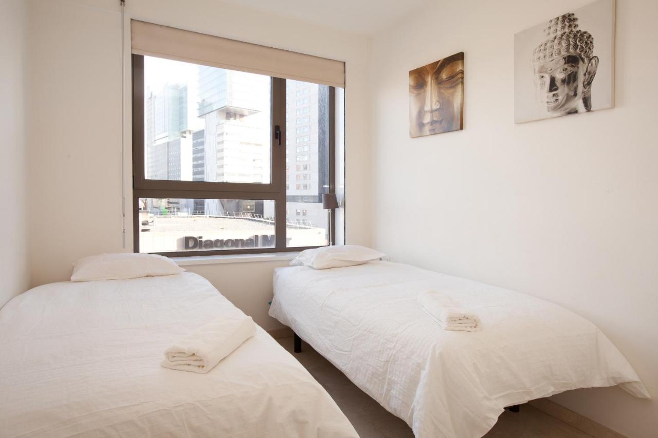 Akira Flats Diagonal Mar Apartments 2