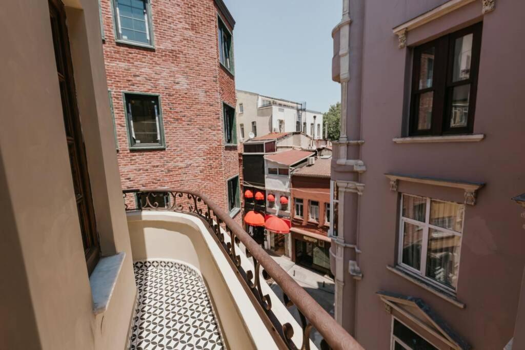 Galadoo Suites 3rd Floor 1