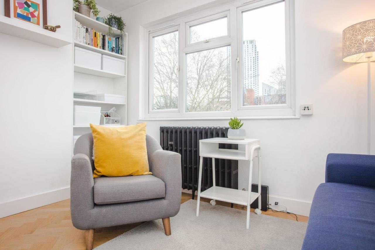 Modern Royal Oak Apartment 1