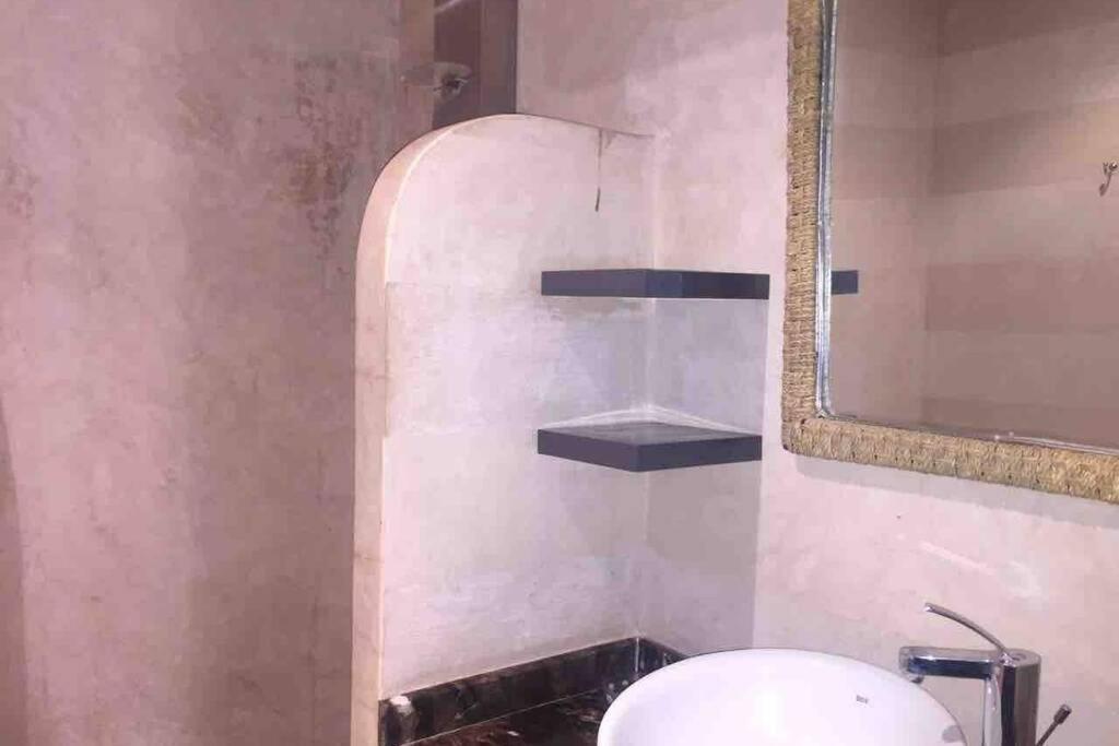 Appartement Tout Confort Avec Possibilite Transport Aeroport 1