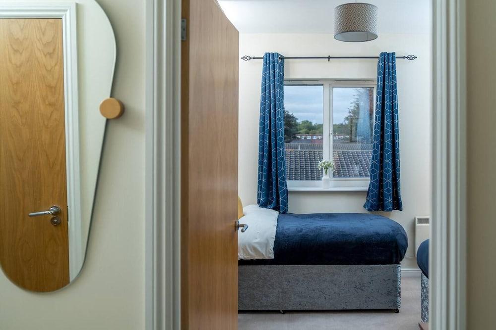 Cozy 2 Bed Room Flat, Walking Distance From Excel 1