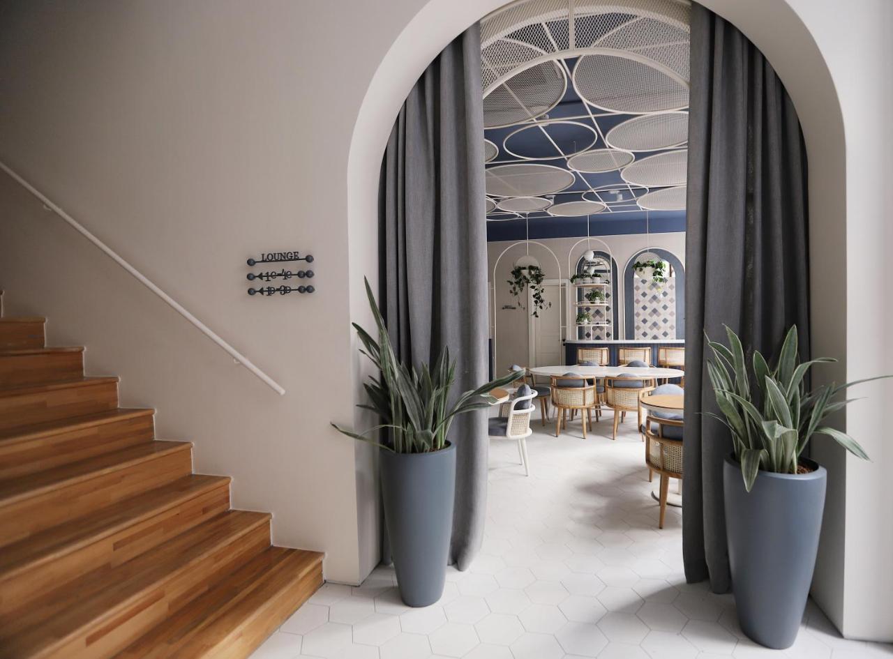 Ecole St. Pierre Hotel 2