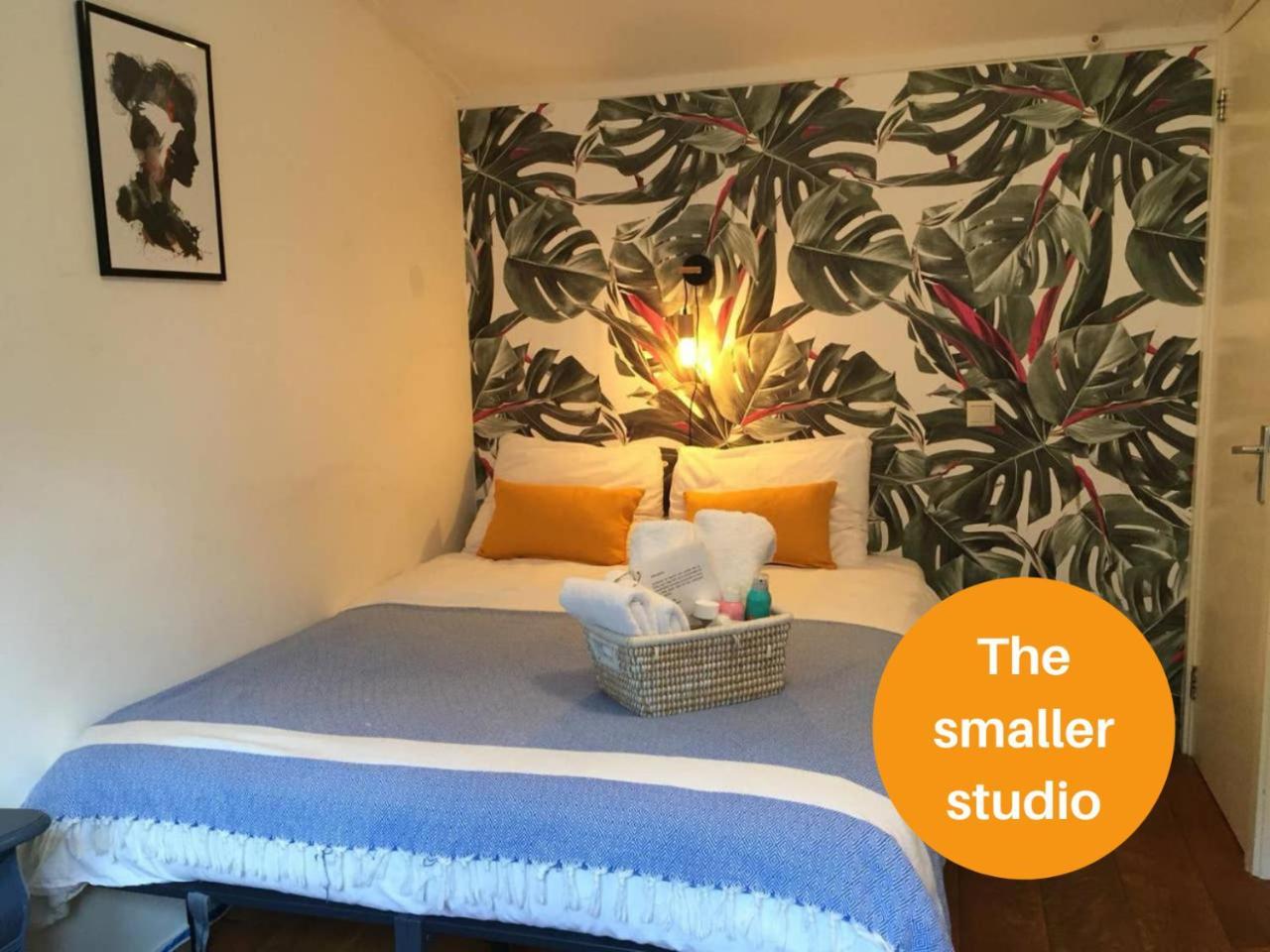 The Amsterdam Houseboat Family - de Jordaan (Adults Only) 1