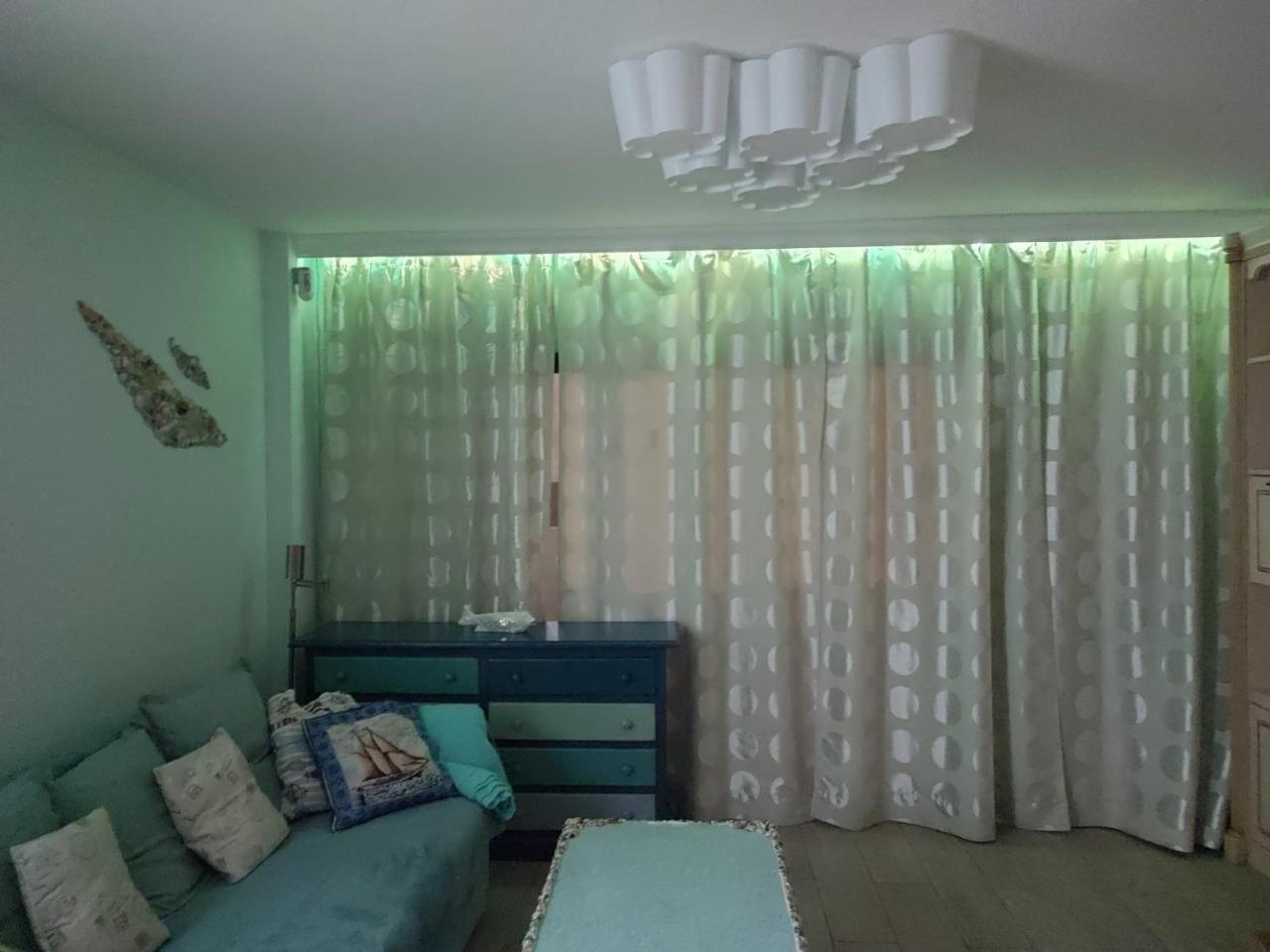 Fine Art Jeans Apartment 2