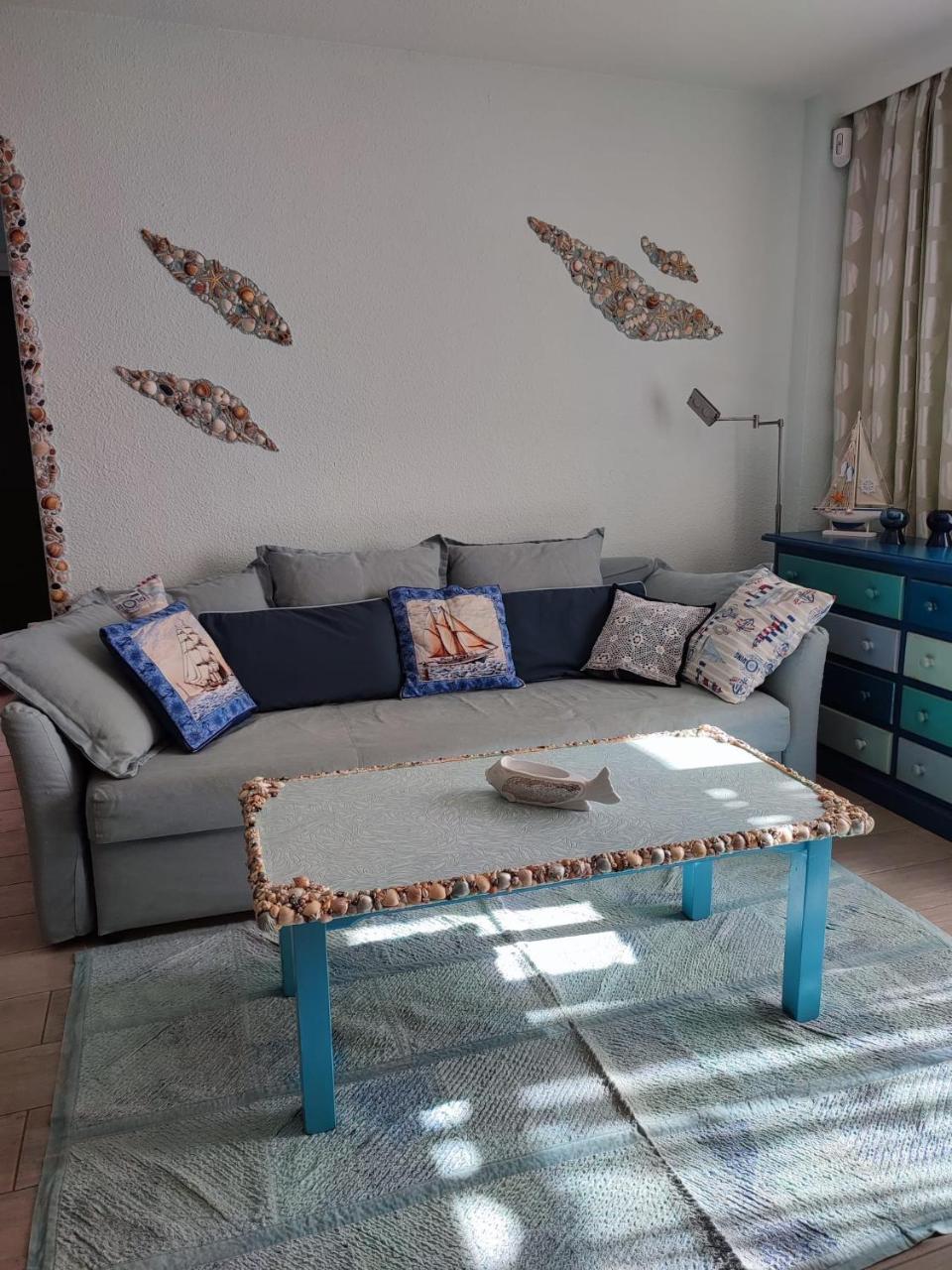 Fine Art Jeans Apartment 1