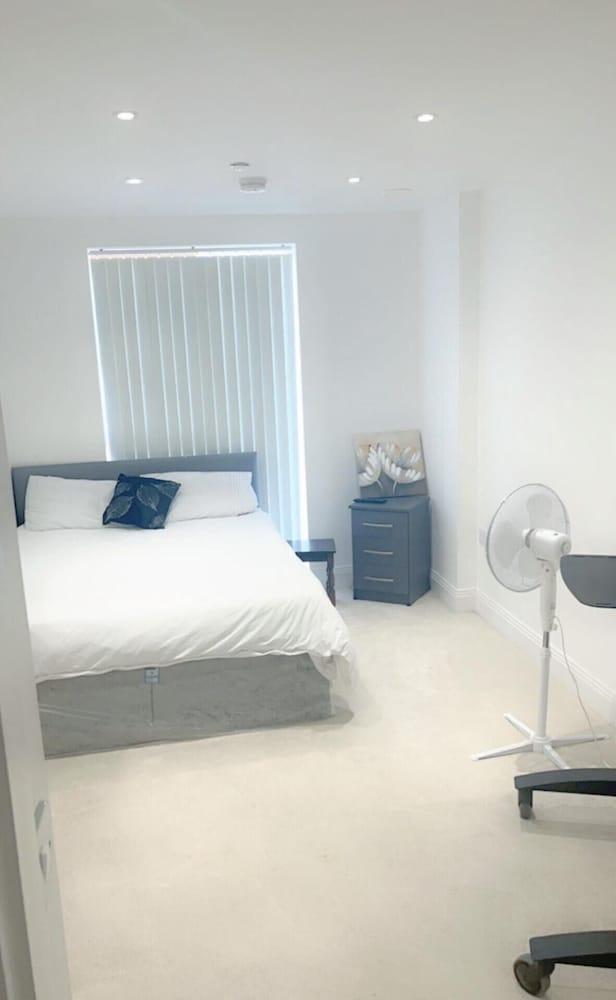 Wellington Royal Artillery Apt 2 Bed Home Away Hom