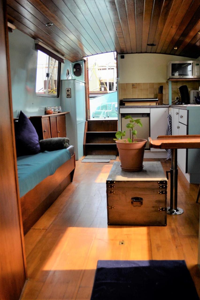 Floating B&B Amsterdam (Adults Only)