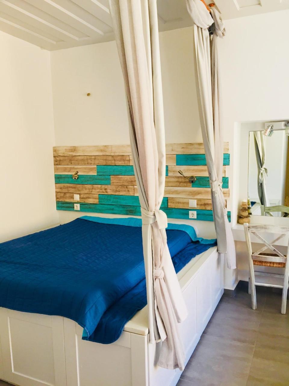 Annika Deluxe Apartments 1