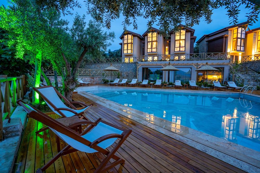 Boho Garden Boutique Hotel