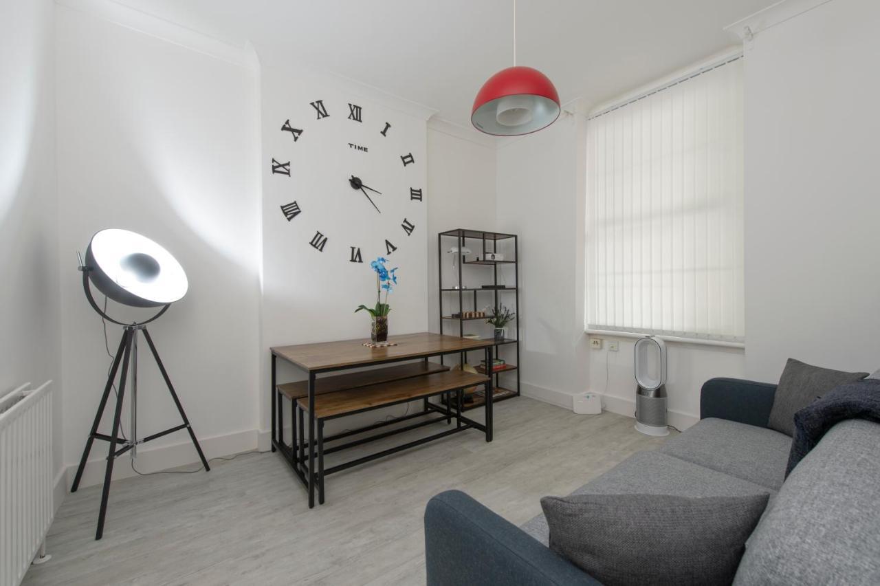 Tower Bridge Exclusive Two Bedroom Apartment