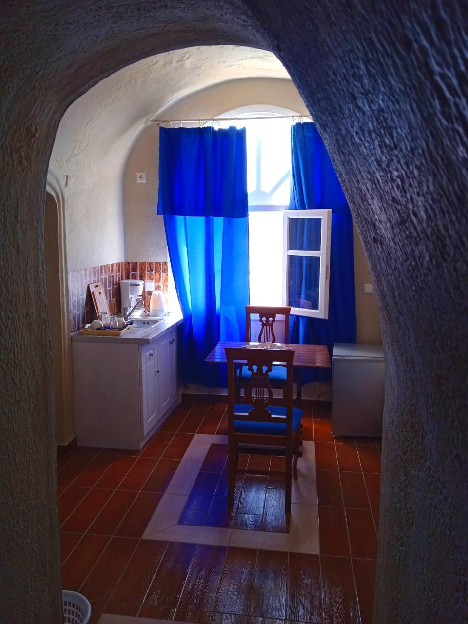 Loukas Kontos Traditional House 1