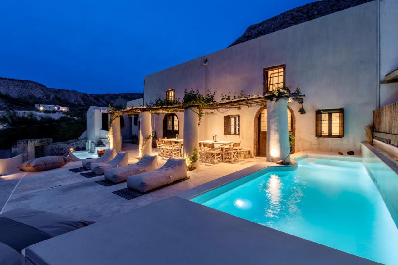 Canava Villas in Santorini 1