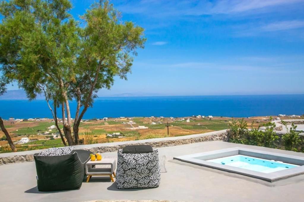 Luxury Santorini Villa Villa Elysian Dyo Private Hot Tub Air Conditioning 1 Bedroom Oia 1