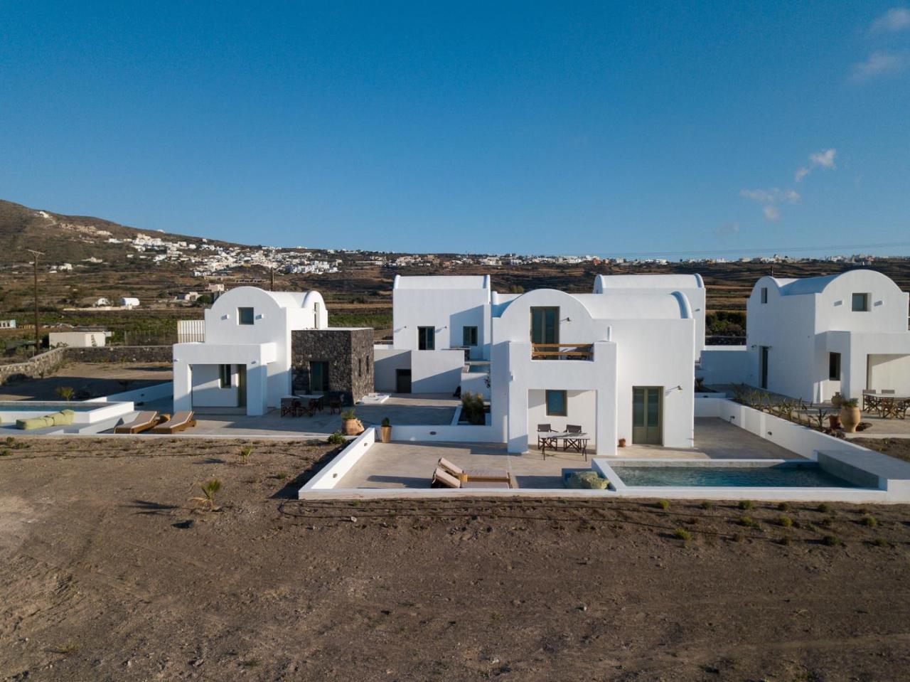 Oia Kissiri - Private Pool Villas 1