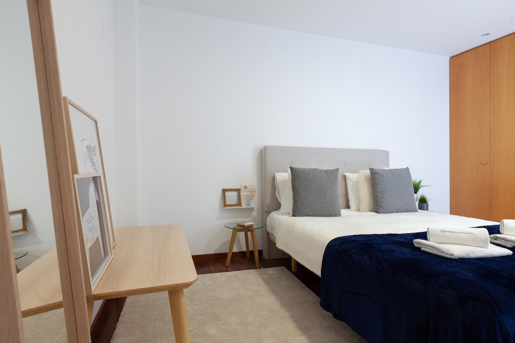 Maria · Stylish 2 Br Apartment with Private Roof Terrace 1