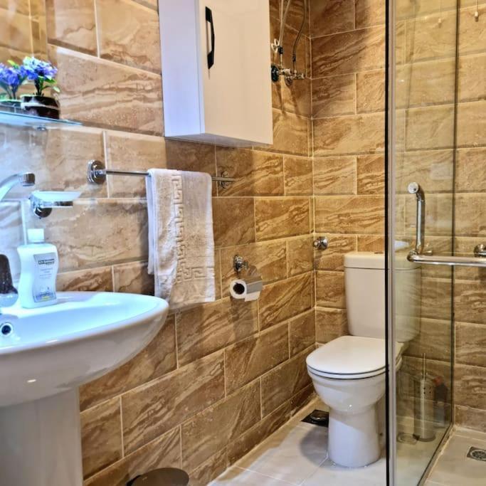 Aqua Tropical Resort Large Studio with Swimming Pools Hurghada 2