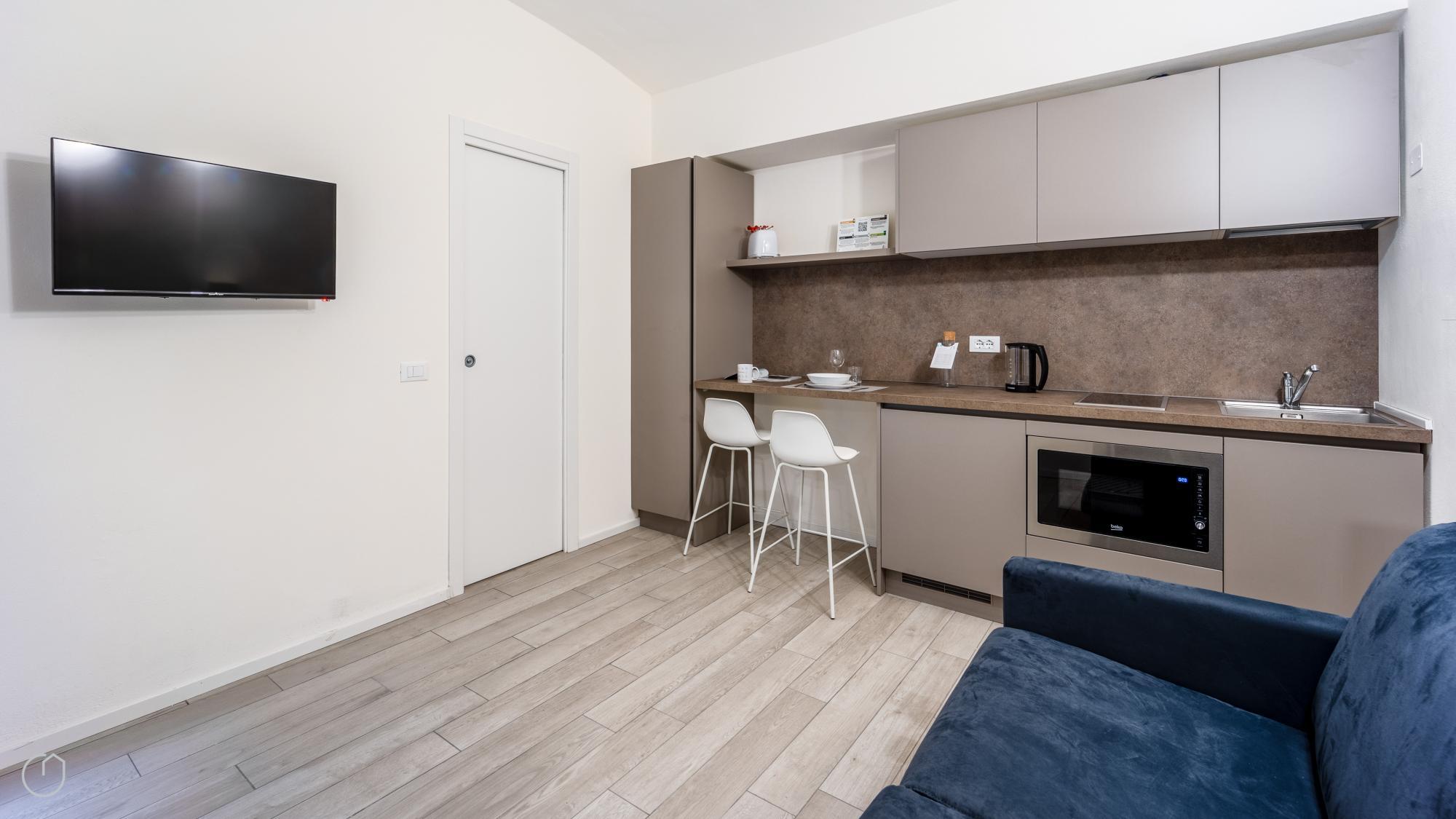 Italianway - the B Village Standard - T2