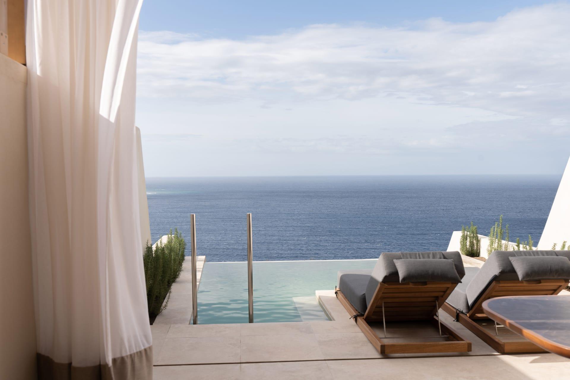 Santo Mine Oia Suites 1