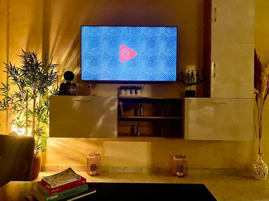 Gueliz, Plaza, Zara 2