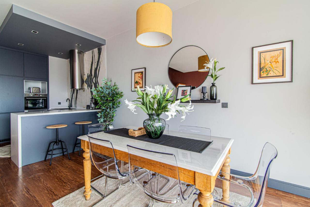 Centrally Located Flat with Balcony in Beyoglu 2