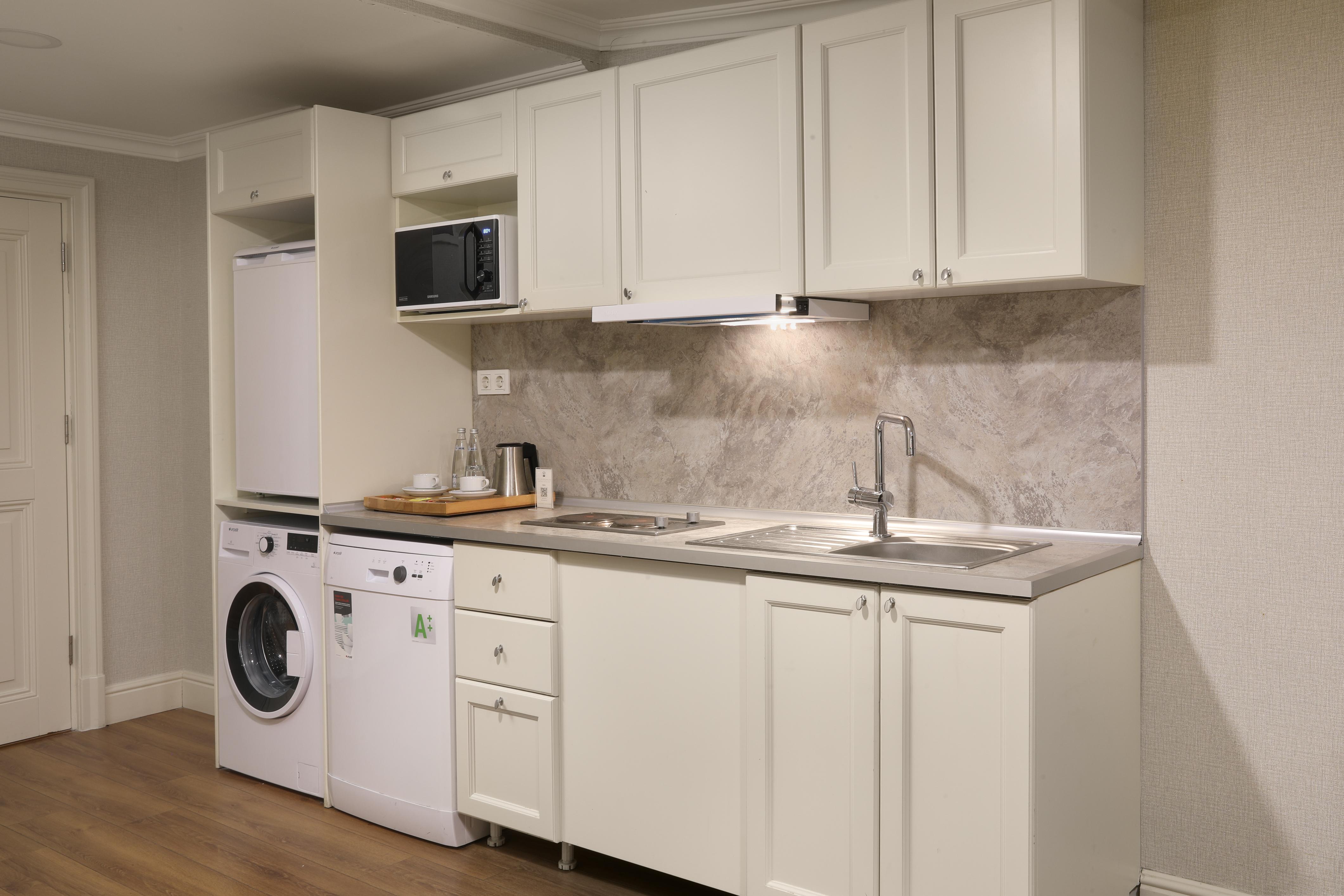 Meroddi Galata Flats 1