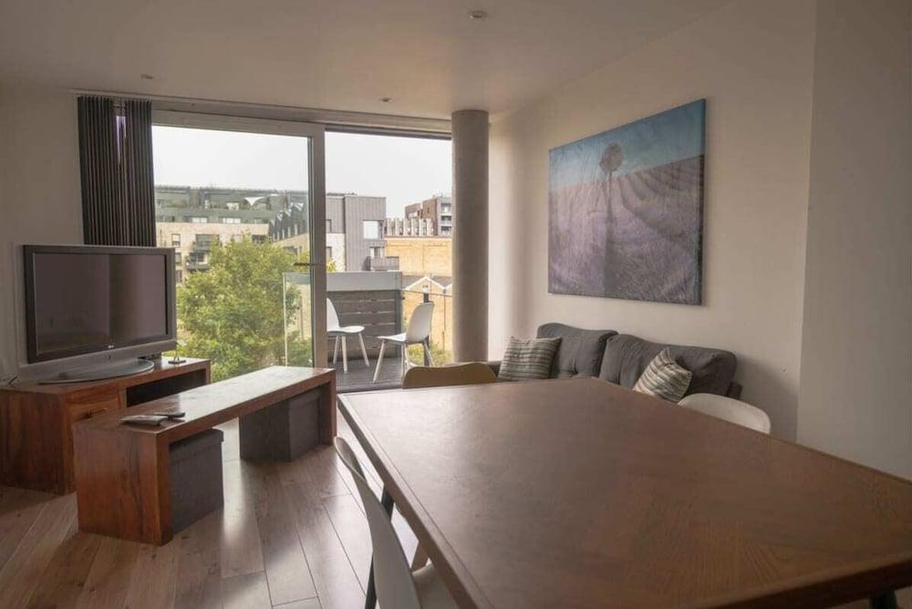 The Islington Nest - Bewitching 1bdr Flat with Balcony
