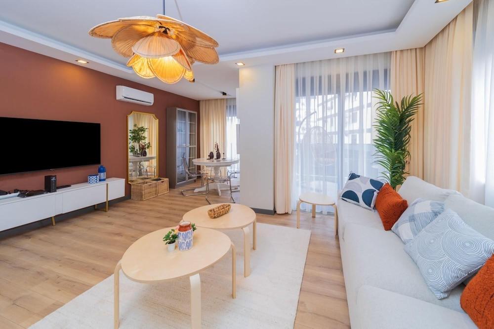 Sleek And Central Apartment in Muratpasa