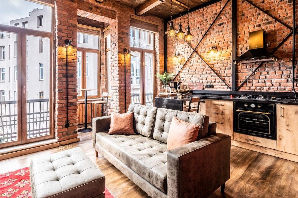 Flat with Galata Tower View Near Sishane Metro 1