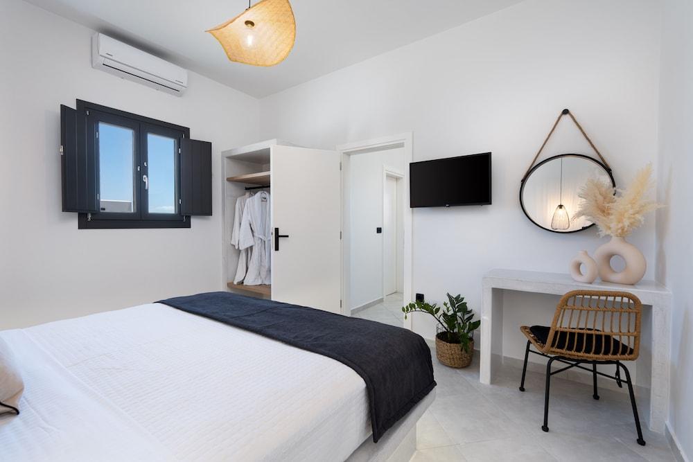 Almira Luxury Suites 2