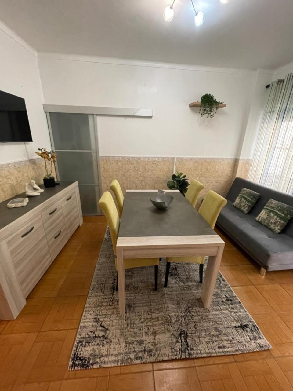 Dina Beach House Quinzico 1