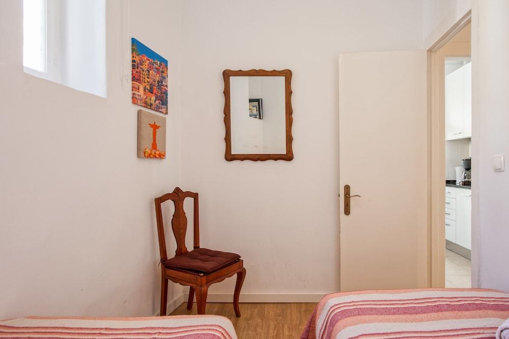 Alfama River View Tailor Made Flat 1
