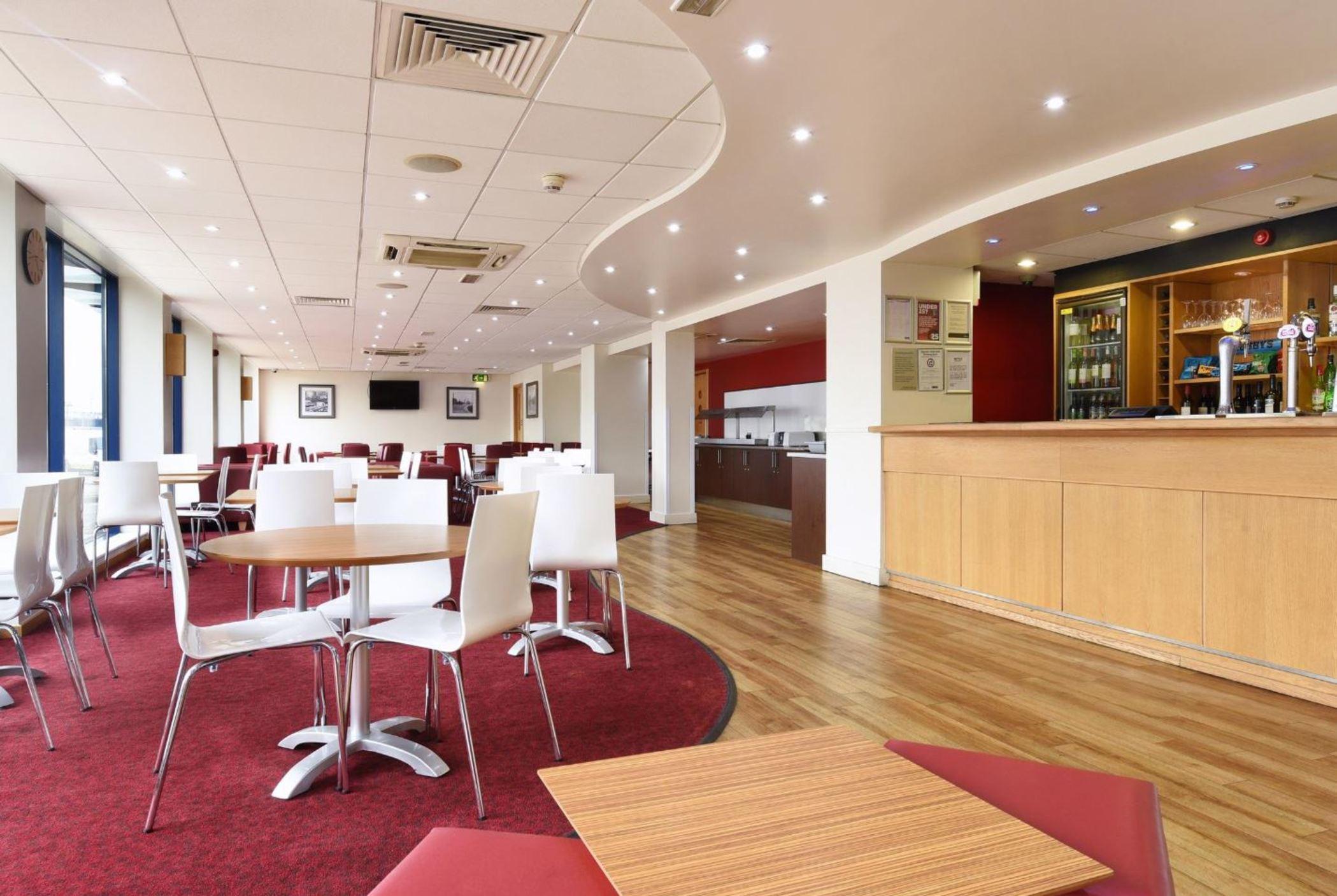 Travelodge London City Airport 1