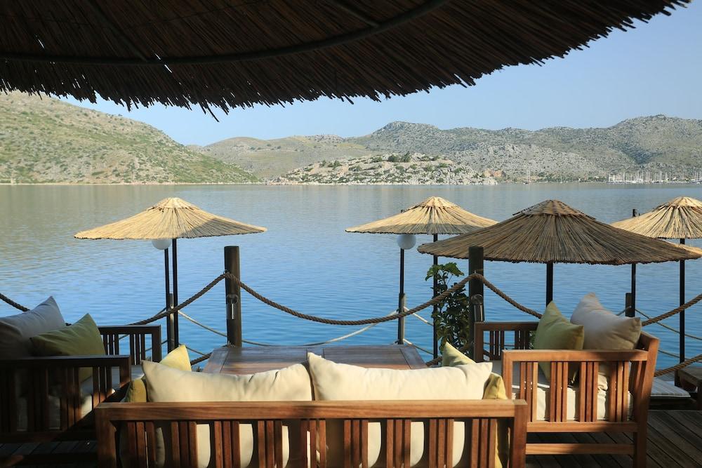 Loryma Luxury Boutique 2