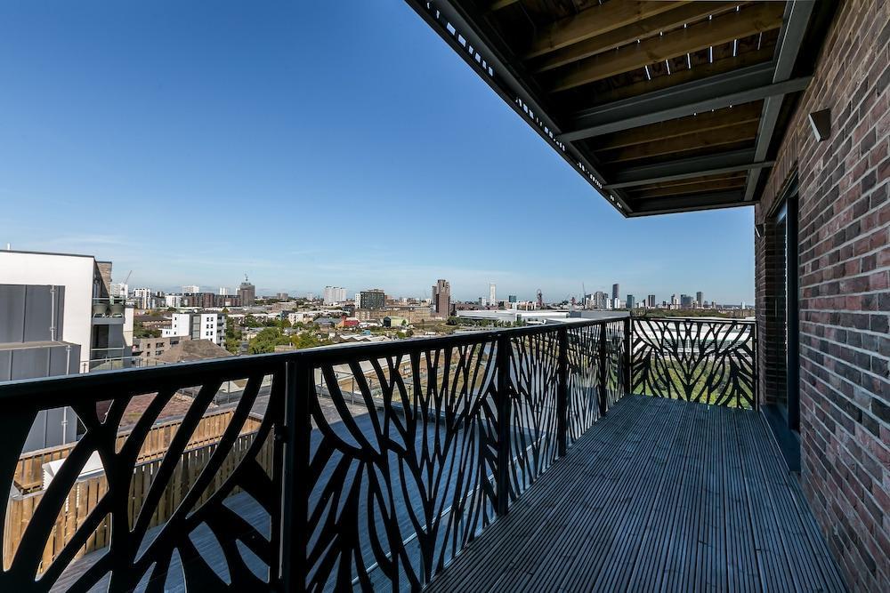 London Riverview - Canary Wharf - Excel