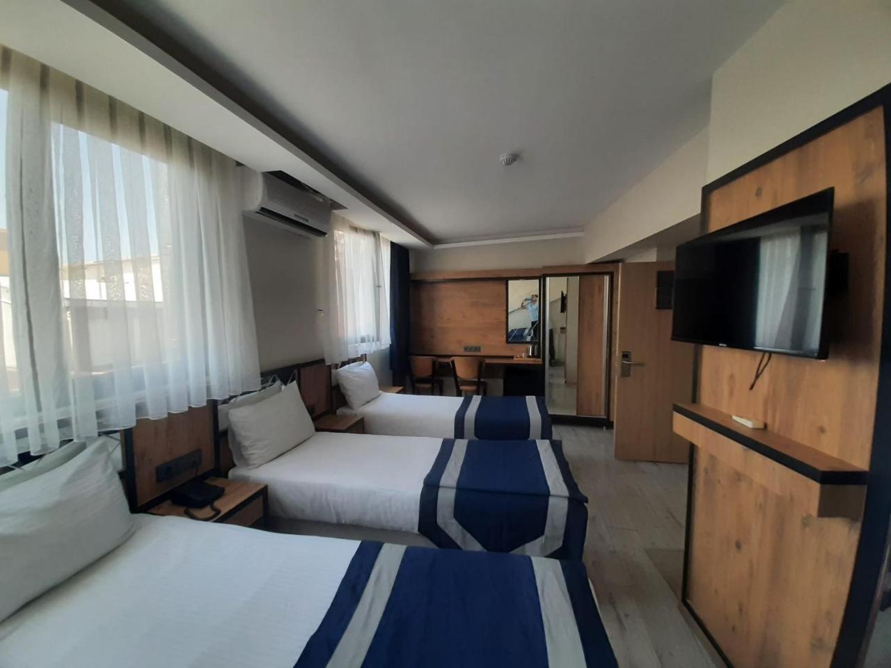 Grand Margarita Hostel (Adults only) 1