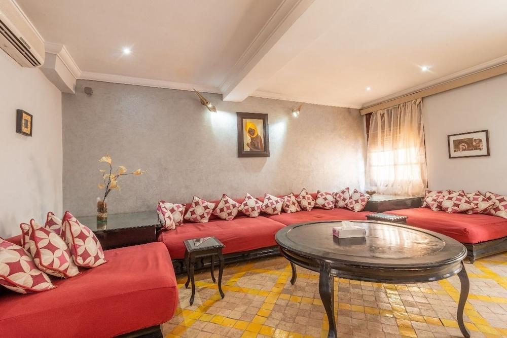 Private Villa in Center