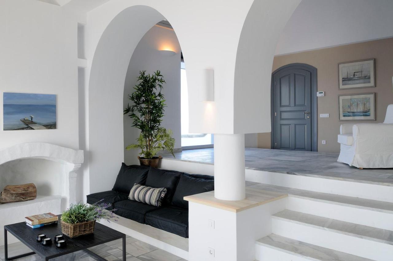 Beautiful Oia Villa 2