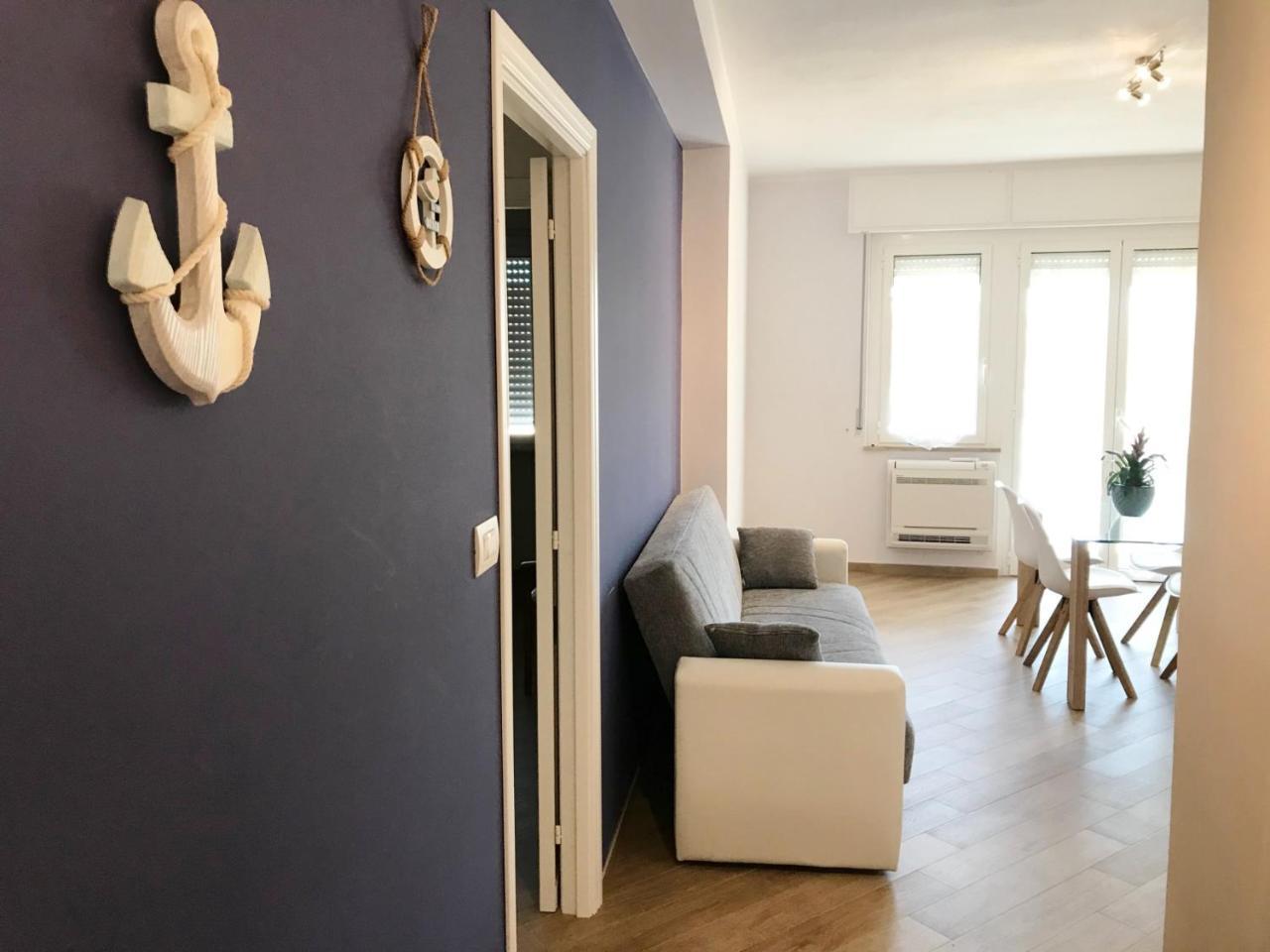 Alghero Charming Apartments, Steps From the Beach 1