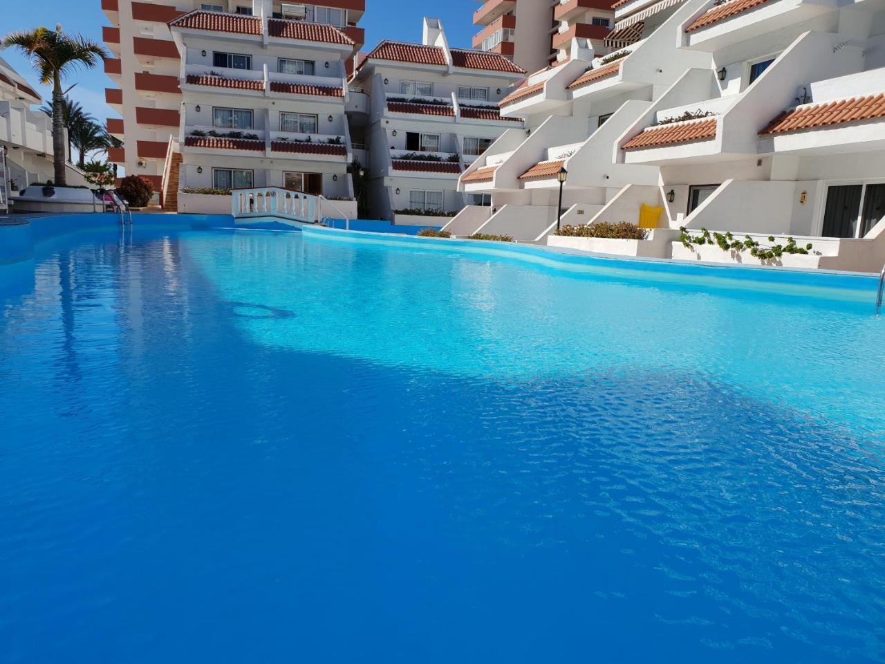 Casa las Flores with Heated Pool, Only 490 Meters To the Beach, Balcony, Wifi