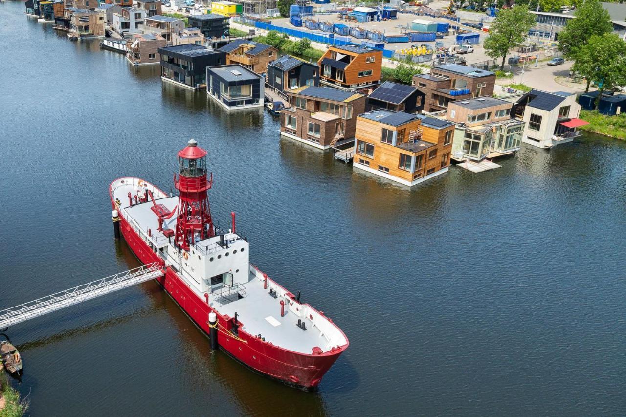 Lightship Amsterdam 2