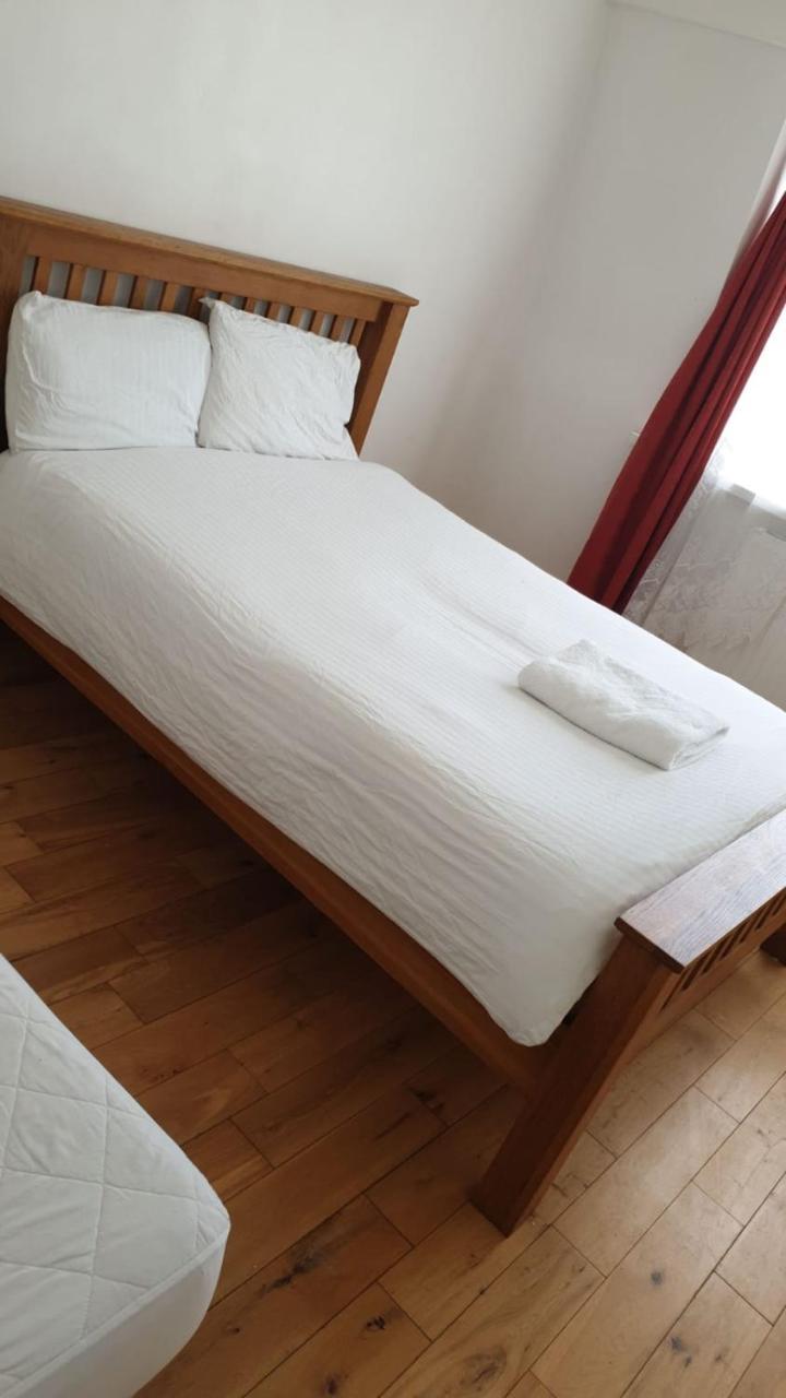 Excel - 14 Throckmonrton Road London E16 3dw