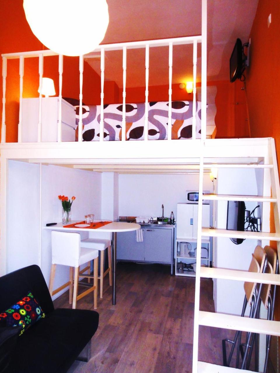 Orange Suite Studio 1