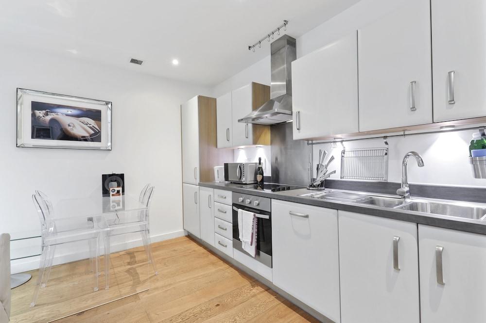 1 Bed City Apartment by City Stay 2