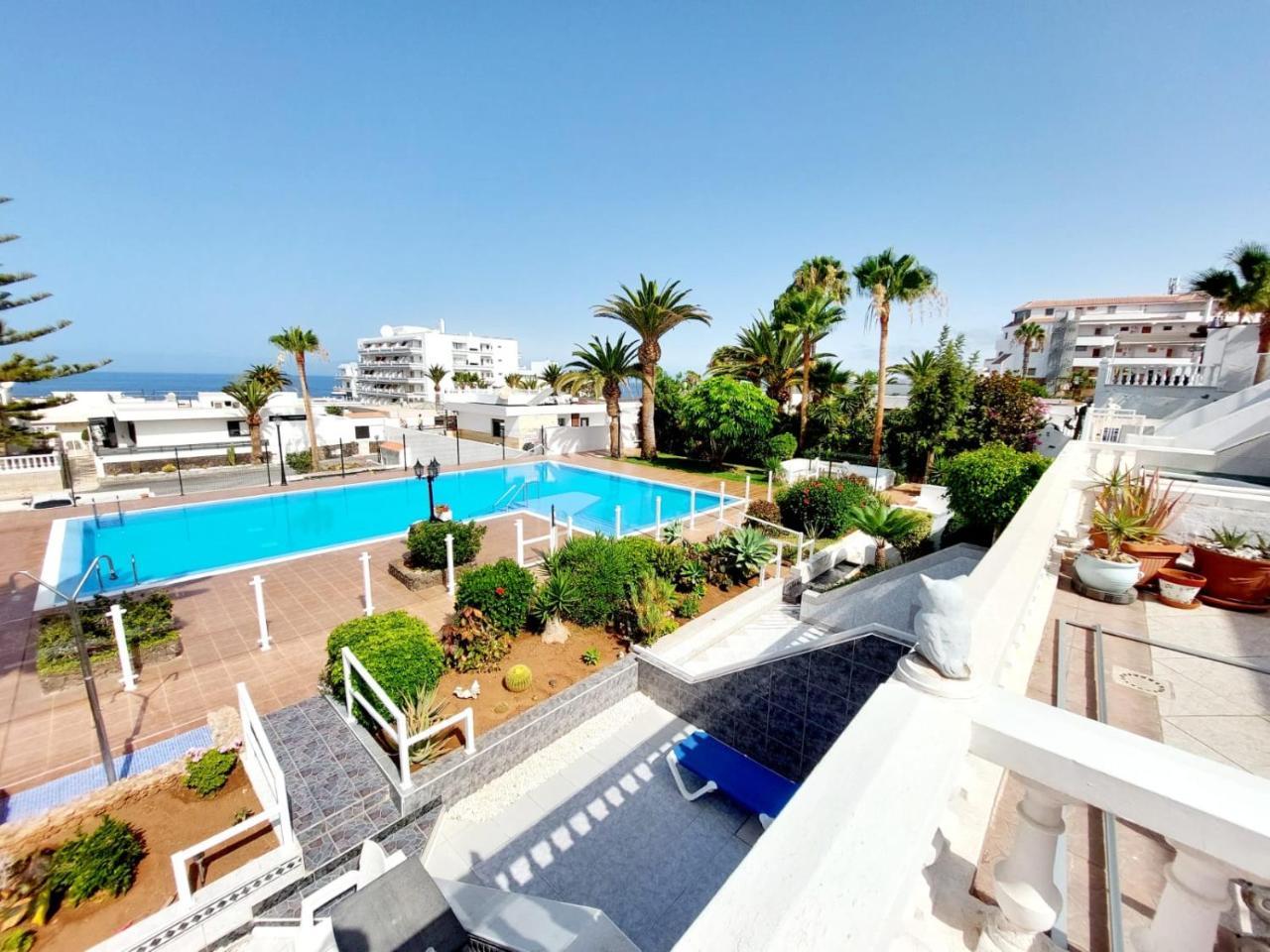 First Line Villa Floor Apartment with Amazing Sea View Air Conditioned Just 50m From the Beach 1