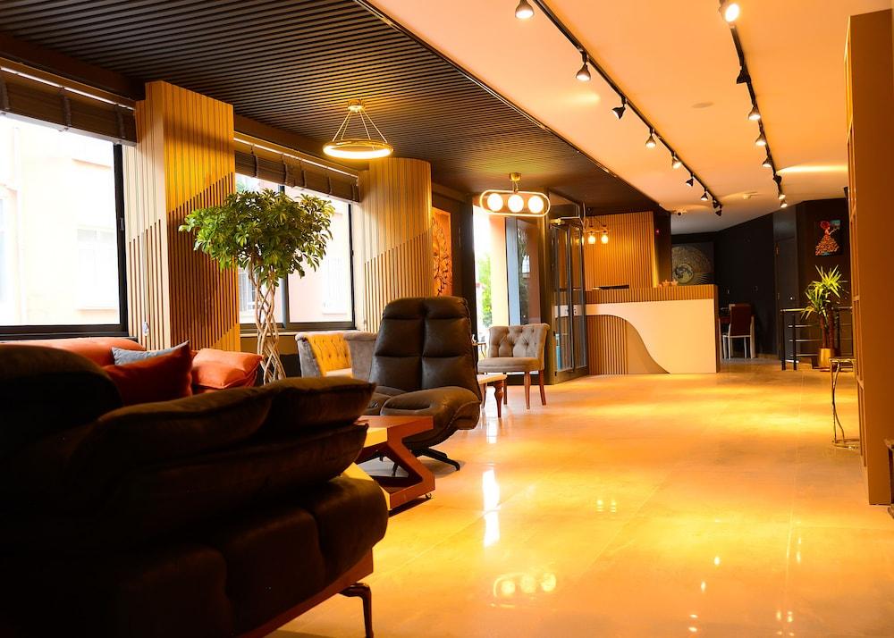 City Moonlight Apart Hotel 1