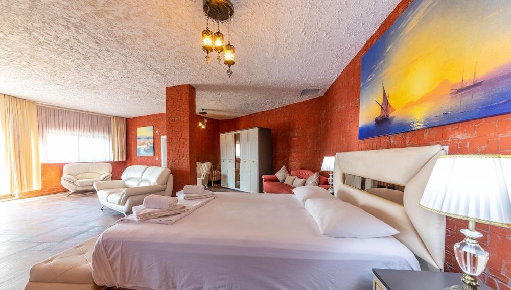 Selimiye Lime Garden 2