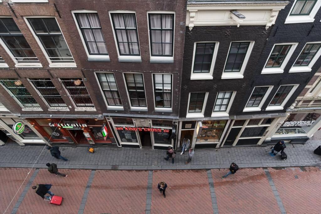 Redlight District Smokers Friendly Private Studio (Adults Only) 2