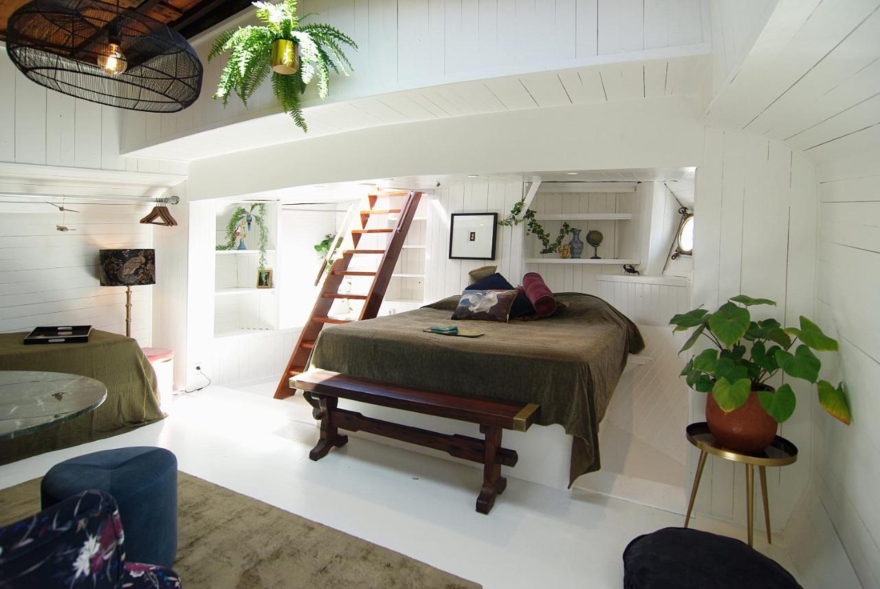 Najade Eco Houseboat