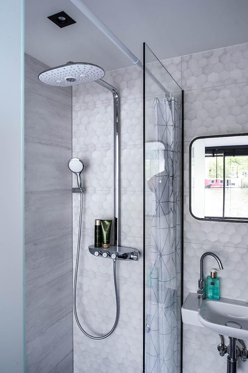 Houseboat Amsterdam - Room with a View (Adults Only) 1