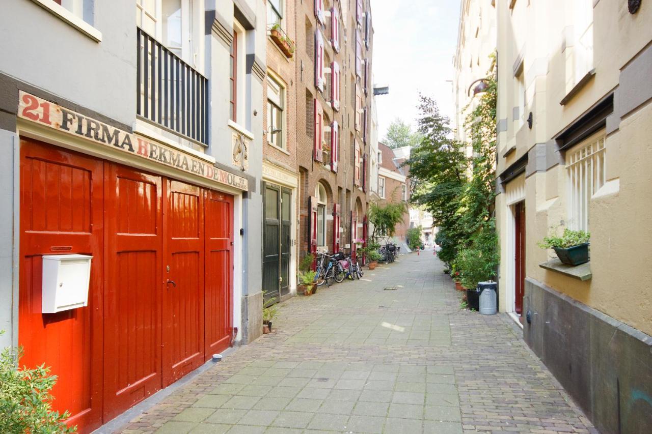 Green Alley Studio (Adults Only) 2